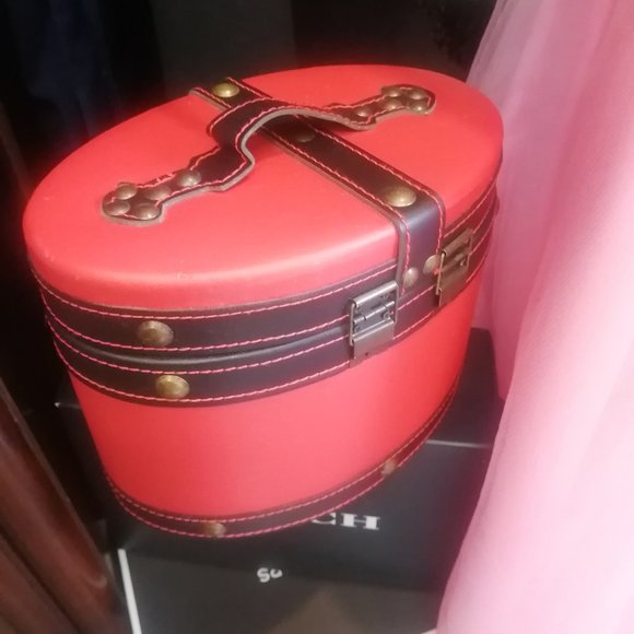 Vanity box - Picture 1 of 6